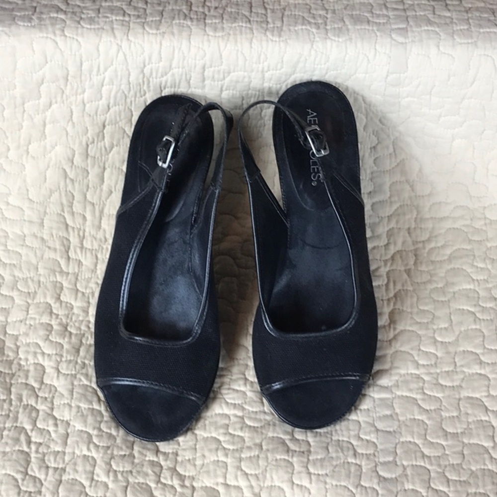 Aerosols sandals